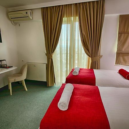 View Inn Boutique Hotel Skopje Ngoại thất bức ảnh
