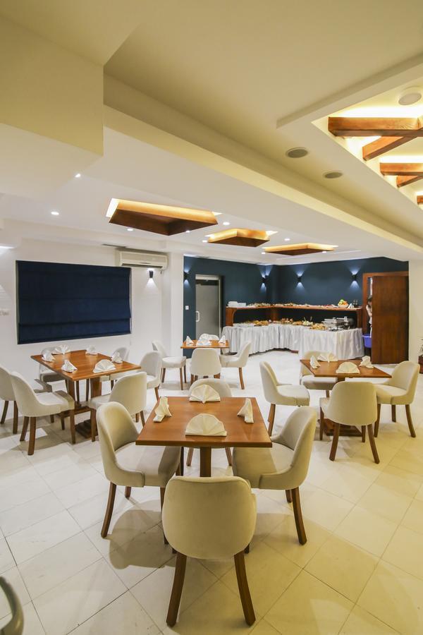 View Inn Boutique Hotel Skopje Ngoại thất bức ảnh