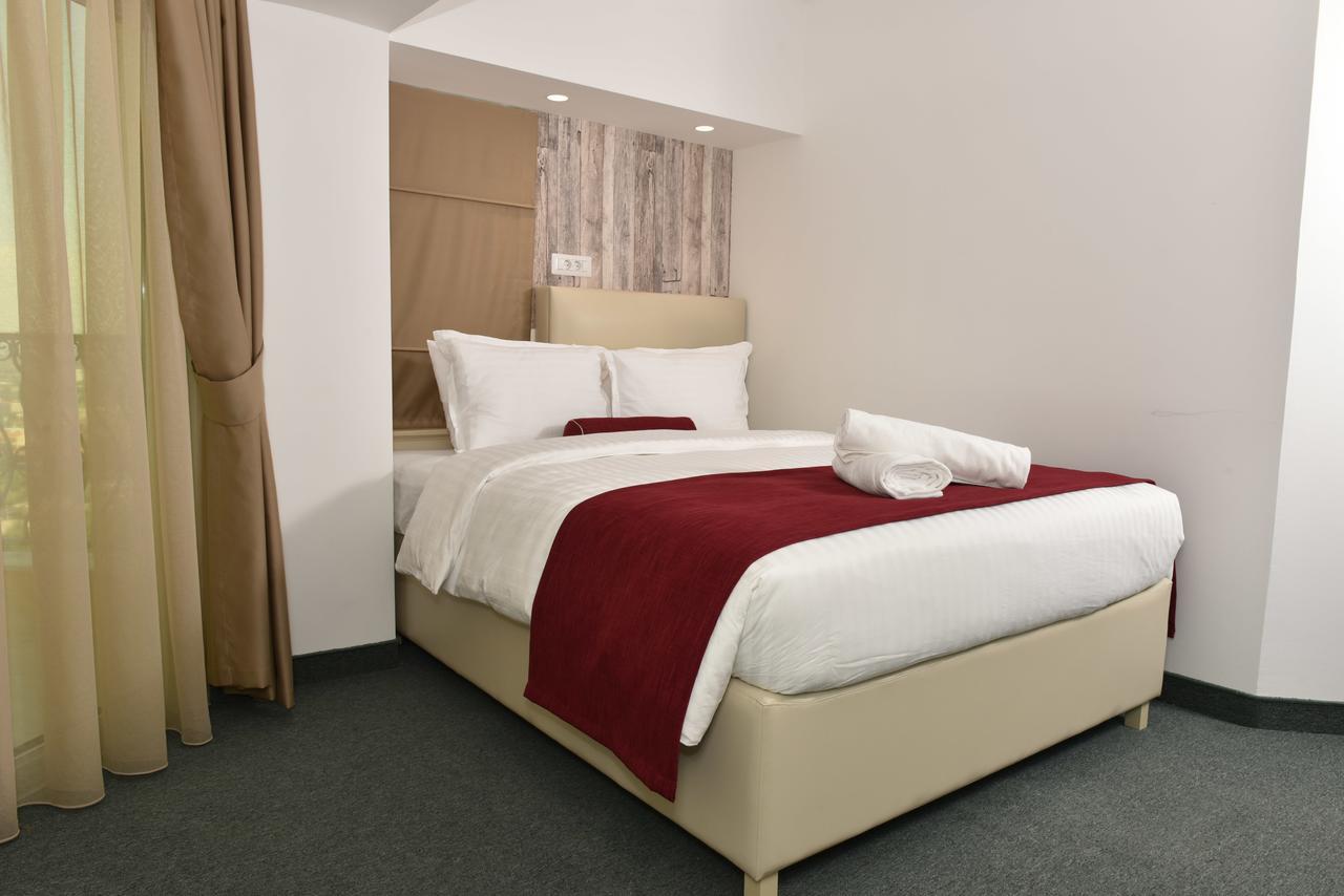 View Inn Boutique Hotel Skopje Ngoại thất bức ảnh