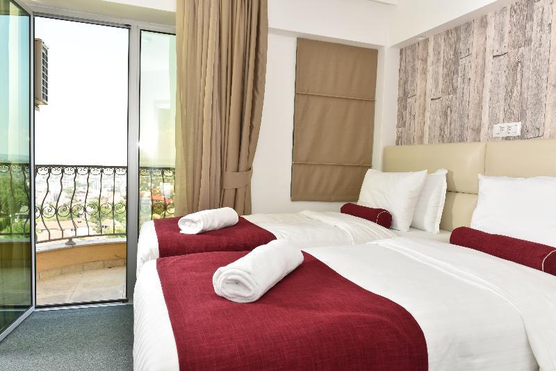 View Inn Boutique Hotel Skopje Ngoại thất bức ảnh