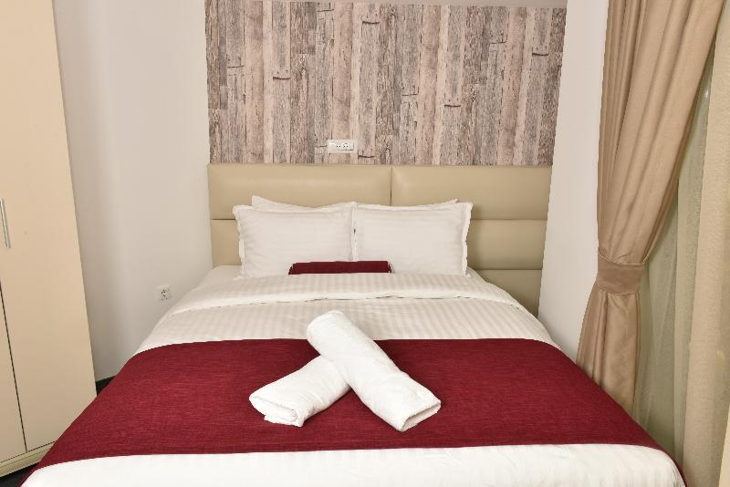 View Inn Boutique Hotel Skopje Ngoại thất bức ảnh