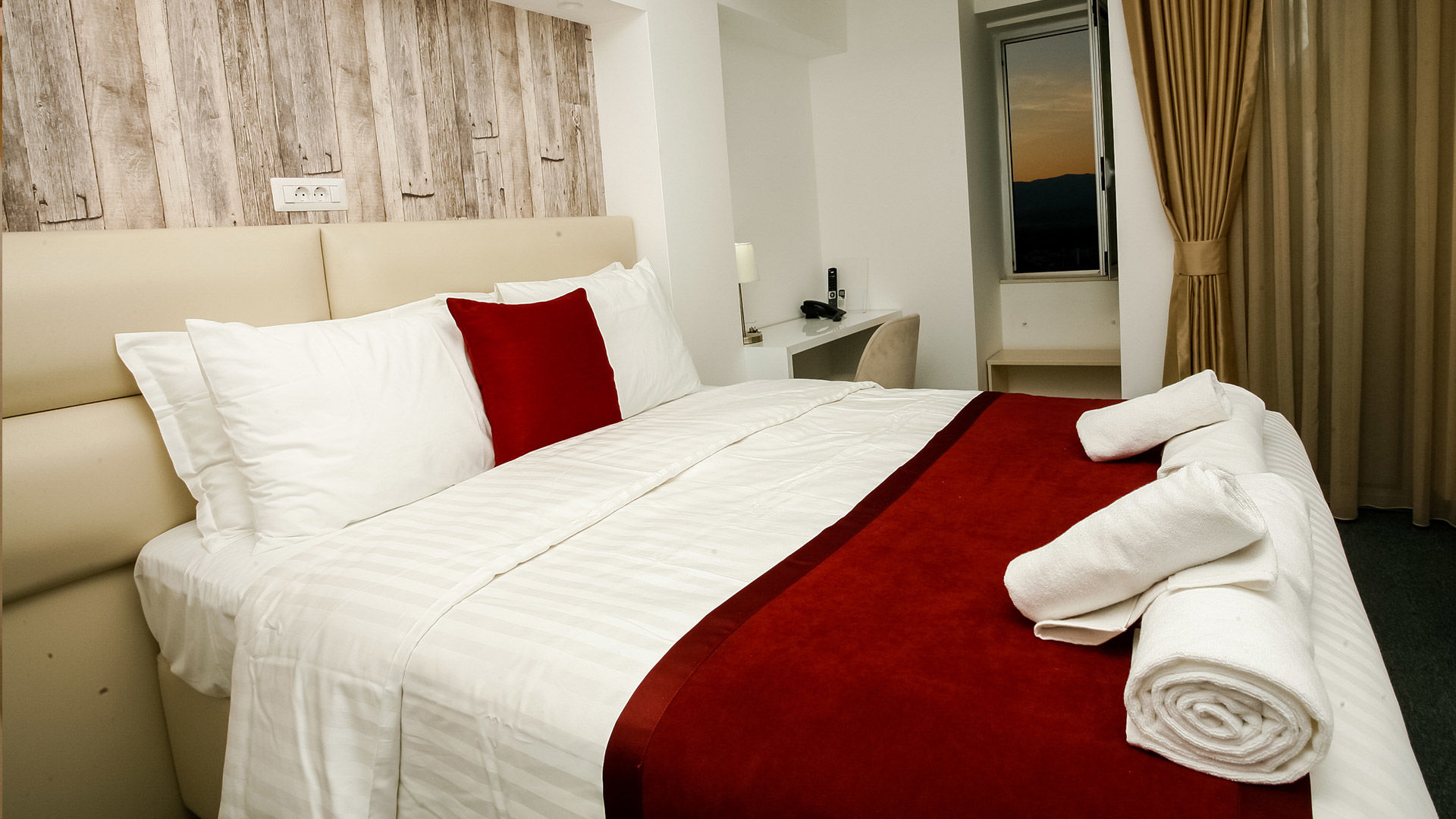 View Inn Boutique Hotel Skopje Ngoại thất bức ảnh